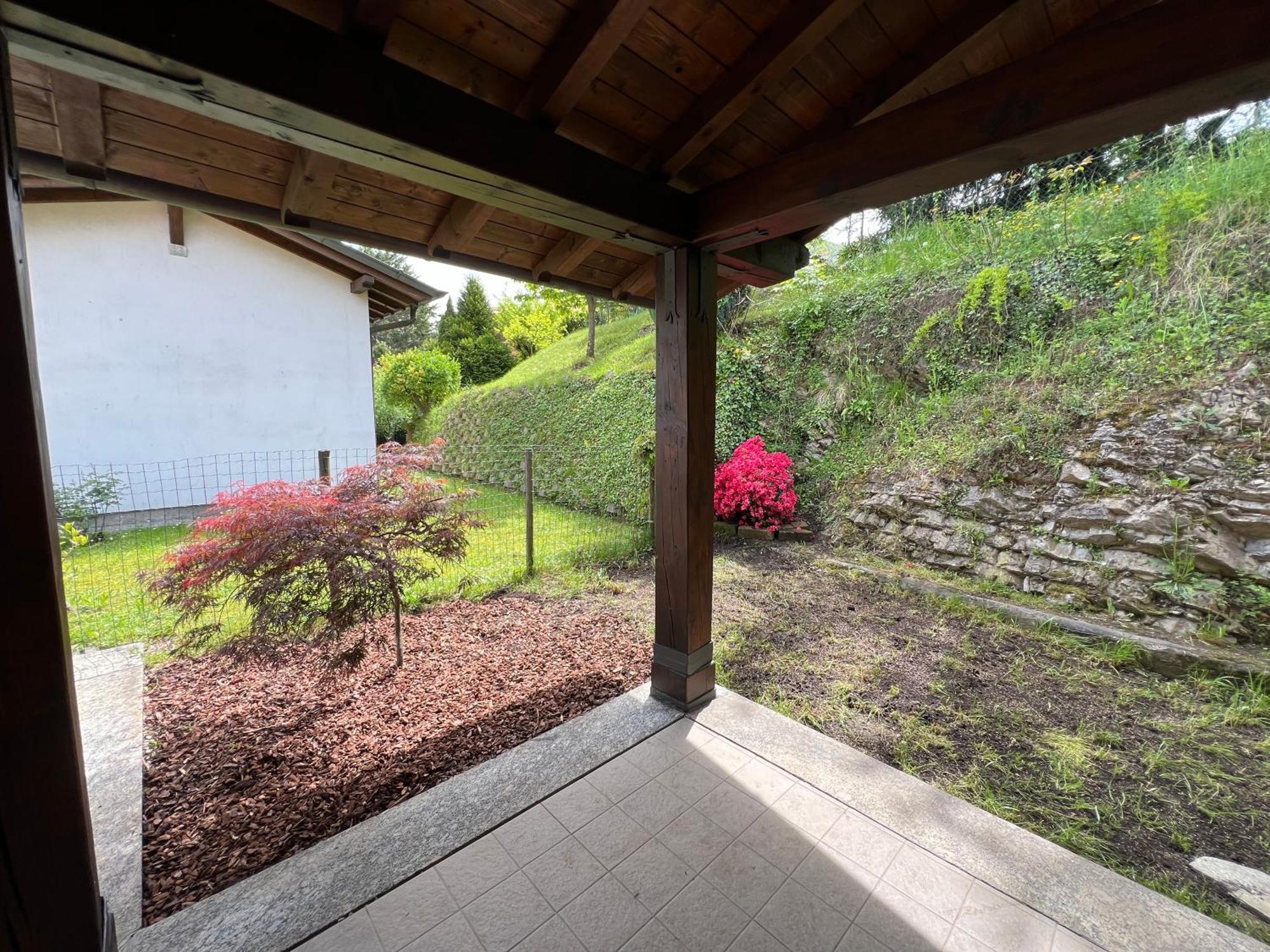 Villa L'Acero Rosso - Giardino Privato E Box Auto Menaggio Exterior foto