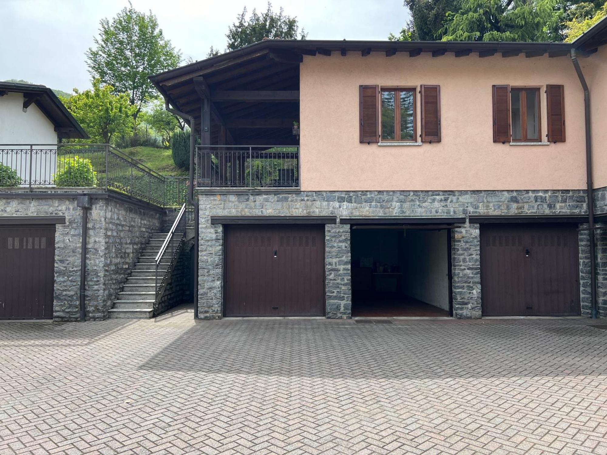 Villa L'Acero Rosso - Giardino Privato E Box Auto Menaggio Exterior foto
